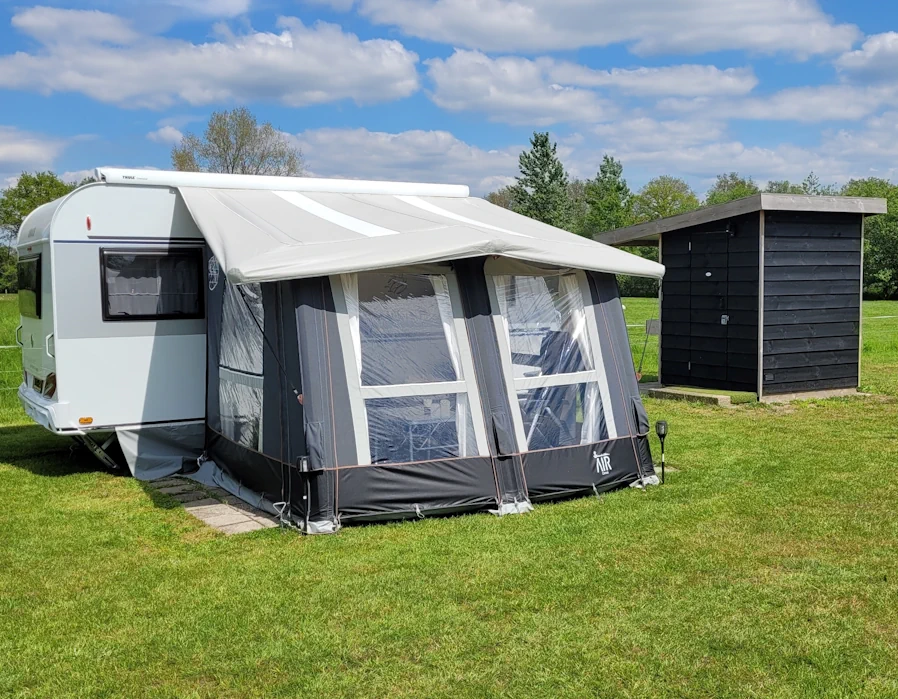 Camping Boerdam -  Toilet privé sanitair plaats